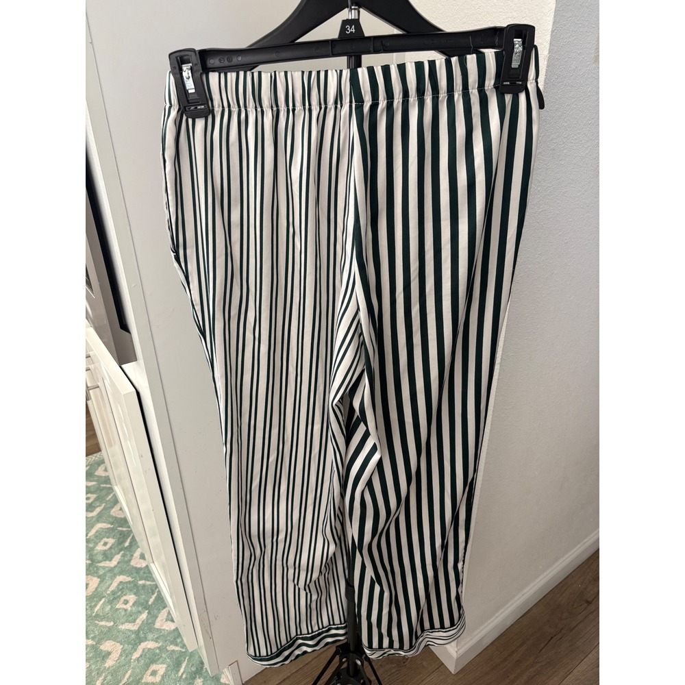 Victoria's Secret Green White Striped Pajama Pants Small Short Satin Lounge S/P - Picture 2 of 5